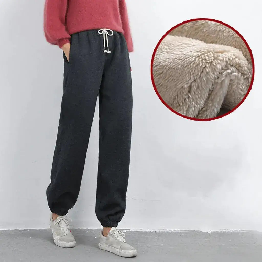 Women's winter warm leggings, fleece-lined, thick trousers for ultimate comfort and style, perfect for cold weather.